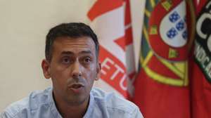 O secretário-geral da CGTP-IN, Tiago Oliveira durante conferência de imprensa, na sede daquela central sindical, em Lisboa, 12 de setembro de 2024. MANUEL DE ALMEIDA/LUSA