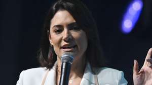 epa11462756 Michelle Bolsonaro, the wife of former Brazilian president Jair Bolsonaro, delivers a speech during the opening of the Conservative Political Action Conference (CPAC) in Balneario Camboriu, Santa Catarina state, southern Brazil, 06 July 2024. Argentina's President Milei and Brazil's former president Bolsonaro will lead a rally of conservative supporters on 06-07 July in the southern Brazilian town of Balneario Camboriu.  EPA/ANDRE BORGES