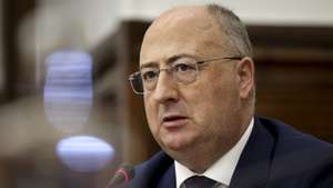 O ministro da Agricultura e Pescas, José Manuel Fernandes, intervém na sua audição perante a Comissão de Agricultura e Pescas, na Assembleia da República, em Lisboa, 12 de julho de 2024. FILIPE AMORIM/LUSA