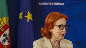 A ministra do Ambiente e Energia, Maria da Graça Carvalho, presidiu à apresentação do relatório produzido pelo Grupo de Acompanhamento Técnico (GAT) na sequência do apagão ocorrido a 28 de abril de 2025, na sede do ministério em Lisboa, 27 de abril de 2026. TIAGO PETINGA/LUSA