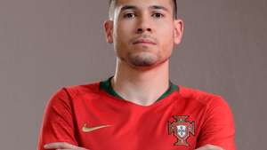 Fotografia cedida pela Federação Portuguesa de Futebol (FPF) do defesa da seleção nacional de Portugal, Raphael Guerreiro, em Lisboa, 08 de junho de 2018. FRANCISCO PARAÍSO/FPF/LUSA