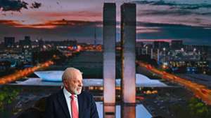 epa12636407 Brazilian President Luiz Inacio Lula da Silva attends the ‘Defense of Democracy’ ceremony at the Planalto Palace in Brasilia, Brazil, 08 January 2026. The ceremony commemorates the anniversary of the anti-democratic attacks on the Planalto Palace (presidential headquarters), the National Congress, and the Supreme Federal Court buildings by supporters of the former president, Jair Bolsonaro, on 08 January 2023.  EPA/Andre Borges
