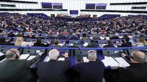 epa12547409 Members of the parliament during a voting at the European Parliament in Strasbourg, France, 25 November 2025. The current plenary session runs from 24 until 27 November 2025.  EPA/RONALD WITTEK