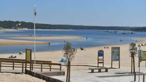 Primeira fase da empreitada de abertura e desassoreamento da Lagoa de Albufeira, no concelho de Sesimbra, distrito de Setúbal