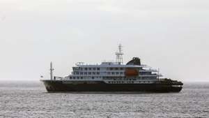 epa12931926 Dutch cruise ship MV Hondius is anchored off the coast of the city of Praia on the island of Santiago, Cape Verde, 04 May 2026, after three people died onboard from an acute respiratory syndrome. The World Health Organization (WHO) reported one confirmed case and five additional suspected cases of hantavirus infection on the vessel sailing in the Atlantic Ocean. Three of those affected have died and one is currently in intensive care in South Africa.  EPA/ELTON MONTEIRO