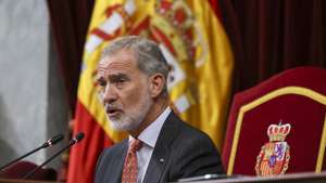 epa13274218 Spain's King Felipe IV chairs the opening of the 12th Ibero-American Parliamentary Forum in Madrid, Spain, 01 October 2026.  EPA/Kiko Huesca