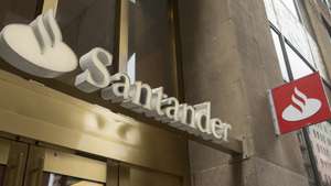 epa06095393 The Banco Santander headquarters in Boston, Massachusetts, USA 18 July 2017. Banco Santander is being questioned by a number of states for its subprime auto loan underwriting during a partnership with Fiat Chrysler Automobiles, and has settled the allegations with Massachusetts and Delaware with a $26 million US dollar (22.5 million euros) fine.  EPA/CJ GUNTHER