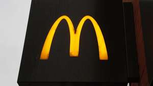 epa10974808 A McDonald’s sign outside a fast food restaurant in London, Britain, 14 November 2023. The boss of McDonald's UK Alistair Macrow, has admitted the fast-food chain is receiving between one or two sexual harassment claims a week. Macrow stated to MP’s following a BBC investigation, that the fast food giant has received more than four hundred complaints from its workers over the last three months.  EPA/ANDY RAIN