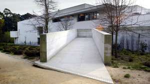 POR02: 20040304: Museu de Arte Contemporanea-Fundacao de Serralves, Porto.FOTO JOAO ABREU MIRANDA/LUSA