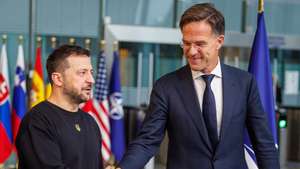 epa11664721 Ukraine's President Volodymyr Zelensky (L) is welcomed by NATO Secretary General Mark Rutte during the North Atlantic Treaty Organisation (NATO) Defense Ministers Council at the NATO Headquarters in Brussels, Belgium, 17 October 2024. Allied Defense Ministers meet in Brussels on 17-18 October 2024.  EPA/OLIVIER MATTHYS