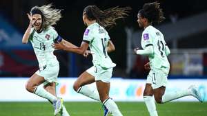 epa13019099 Portugal's Dolores Silva (L) celebrates with teammates after scoring a goal during the FIFA Women's World Cup 2027 qualifiers soccer match between Portugal and Latvia in Cascais, Portugal, 05 June 2026.  EPA/RODRIGO ANTUNES