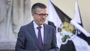 Moedas reclama elogio da esquerda para reabertura da Rua da Prata