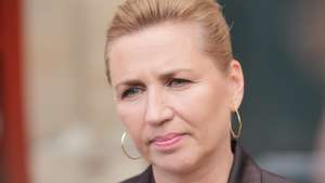epa12986764 Denmark's acting Prime Minister Mette Frederiksen speaks to reporters after her visit to the King at Amalienborg Palace in Copenhagen, Denmark, 23 May 2026. Acting Prime Minister Frederiksen is once again the royal investigator pointed to form a new Danish government.  EPA/Emil Helms  DENMARK OUT