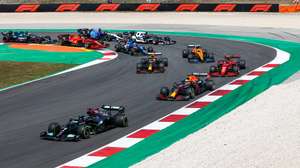 British driver Lewis Hamilton (L) of Mercedes F1 team leads the peloton during the 2021 Formula One Grand Prix of Portugal at the Autodromo Internacional do Algarve near Portimao, Portugal,  02 May 2021. JOSE SENA GOULAO/LUSA