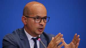 O ministro de Estado e das Finanças, João Leão, durante uma conferência de imprensa, sobre medidas de mitigação do aumento dos preços dos combustíveis, no Ministério das Finanças, em Lisboa, 4 de março de 2022. MANUEL DE ALMEIDA/LUSA