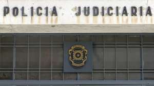 Em comunicado, a PJ refere que o jovem procurado por homicídio qualificado, com 20 anos, foi detido na capital algarvia