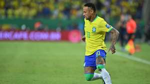 epa10915918 Neymar Jr of Brazil controls the ball during a CONMEBOL FIFA World Cup 2026 qualifier soccer match between Brazil and Venezuela at Arena Pantanal stadium in CuiabÃ¡, Brazil, 12 October 2023.  EPA/Andre Borges