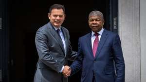 Portuguese Prime Minister, Luis Montenegro (R), talks with the President of the Republic of Angola, Joao Lourenco, during a meeting at the Prime Minister's Official Residence in Lisbon, Portugal, April 26, 2024. JOSE SENA GOULAO/LUSA