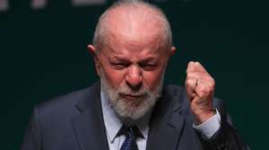 epa11424273 Brazilian President Luiz Inacio Lula da Silva participates in the inauguration ceremony of the new president of Petrobras, Magda Chambriard, at the Leopoldo Americo Miguez de Mello (Cenpes) research center in Rio de Janeiro, Brazil, 19 June 2024.  EPA/ANDRE COELHO