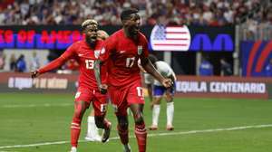 epa11442338 Jose Fajardo of Panama (R) reacts after his goal during the second half of the CONMEBOL Copa America 2024 group C match between Panama and USA, in Atlanta, Georgia, USA, 27 June 2024.  EPA/ERIK S. LESSER