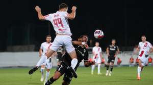 epa11571853 Nelson Oliveira (R) of Vitoria in action against Toni Sunjic (L)of Zrinjski during the UEFA Europa League qualifying play-offs second leg soccer match between Zrinjski and Vitoria de Guimaraes in Mostar, Bosnia and Herzegovina, 29 August 2024.  EPA/NIDAL SALJIC