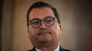 O ministro de Estado e das Finanças, Joaquim Miranda Sarmento, após as reuniões com os partidos com assento parlamentar para discussão do Orçamento de Estado 2025, na Assembleia da República, em Lisboa, 10 de setembro de 2024. JOSÉ SENA GOULÃO/LUSA
