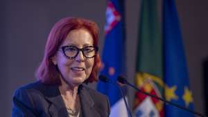 A ministra do Ambiente e Energia, Maria da Graça Carvalho, intervém durante apresentação de financiamentos, ao abrigo do Programa para a Ação Climática e Sustentabilidade Sustentável 2030, para a Região Autónoma dos Açores, no Salão Nobre do Teatro Micaelense, Ilha de São Miguel Açores, 14 de outubro de 2024. EDUARDO COSTA/LUSA