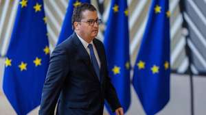 epa11701071 Finance Minister of Portugal Joaquim Miranda Sarmento at the start of a Eurogroup meeting on macroeconomic developments and stocktaking after international meetings in Brussels, Belgium, 04 November 2024.  EPA/OLIVIER MATTHYS