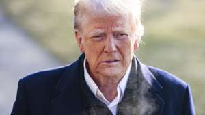epa11849807 US President Donald Trump speaks to reporters as he departs the White House for North Carolina, where he is expected to tour hurricane damage, followed by a visit to tour fire damage in Los Angeles, in Washington, DC, USA, 24 January 2025. Trump spoke about the upcoming Congressional vote on his nominee for Department of Defense Hegseth.  EPA/JIM LO SCALZO