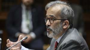 O ministro de Estado e dos Negócios Estrangeiros, Paulo Rangel, intervém na sua audição perante a Comissão de Negócios Estrangeiros e Comunidades Portuguesas, na Assembleia da República, em Lisboa, 04 de fevereiro de 2025. MIGUEL A. LOPES/LUSA