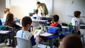 Alunos do Grande Colégio Universal, Porto, 27 de março de 2025. O Grande Colégio Universal (Porto) foi a escola onde os alunos tiveram as melhores notas nos exames nacionais de 2024. Nos 191 exames realizados no ano passado, o Grande Colégio Universal alcançou uma média de 16,51 (numa escala de zero a 20), sendo a média das notas internas 17,05. (ACOMPANHA TEXTO DO DIA 04 DE ABRIL 2025). JOSÉ COELHO/LUSA
