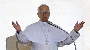 epa12140051 Pope Leo XIV attends his weekly general audience in St. Peters Square, Vatican City, 28 May 2025.  EPA/ANGELO CARCONI