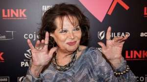 epa07371147 Italian actress Claudia Cardinale arrives at the 'Bal ParAmour' or Paramour ball, a charity event to celebrate love and support the fight against AIDS, at the City Hall of Paris, France, 14 February 2019, on Valentine’s Day. Organised by LINK endowment fund, this dance party is inspired by Vienna's Life Ball, one of the most important charity events in Europe.  EPA/CHRISTOPHE PETIT TESSON