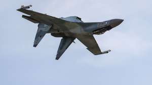 epa06099196 A Russian super maneuverable, multifunctional 4++ generation Sukhoi Su-35 fighter plane flies upside-down as it performs during an air show at the Moscow International Aviation and Space Salon MAKS-2017 in the city of Zhukovsky, outside Moscow, 20 July 2017. The International Aviation and Space Salon MAKS 2017 take place from 18 to 23 July.  EPA/SERGEI ILNITSKY