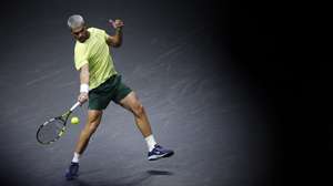 epaselect epa12488186 Carlos Alcaraz of Spain in action during his second round match against Cameron Norrie of Great Britain at the ATP Paris Masters tennis tournament in Nanterre, outside Paris, France, 28 October 2025.  EPA/YOAN VALAT