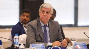 O Governador do Banco de Portugal, Mário Centeno, participa no XII Encontro de Governadores dos Bancos Centrais dos Países de Língua Portuguesa (CPLP), realizado na Cidade da Praia, Cabo Verde, 2 de outubro de 2025. O Banco de Cabo Verde acolhe, pela terceira vez, o encontro anual que tem como tema principal “A evolução do mandato dos bancos centrais: A conciliação das políticas monetária e prudencial”. Com a participação dos governadores e dos presidentes dos Bancos Centrais e das autoridades monetárias dos países de língua portuguesa e respetivas delegações.  ELTON MONTEIRO/LUSA