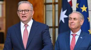 epa12845119 Australian Prime Minister Anthony Albanese (L) and Australian Trade Minister Don Farrell (R) speak with the media at Parliament House at Parliament House in Canberra, Australia, March 24, 2026.  EPA/LUKAS COCH AUSTRALIA AND NEW ZEALAND OUT