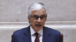 O presidente da Assembleia da República, José Pedro Aguiar-Branco, intervém na sessão solene comemorativa do 50.º aniversário da Constituição da República Portuguesa, na Assembleia da República, em Lisboa, 02 de abril de 2026. O parlamento assinala hoje numa sessão solene os 50 anos da Constituição da República Portuguesa (CRP), aprovada a 02 de abril de 1976 e que fundou os princípios basilares do regime democrático. MIGUEL A. LOPES/LUSA