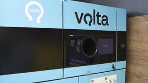 Máquina automática "Volta" de recolha de embalagens de bebidas não reutilizáveis, como garrafas e latas, em plástico, metal ou alumínio, para reciclagem, do novo Sistema de Depósito e Reembolso (SDR), que o Governo encara como dos maiores projetos ambientais de Portugal e que entra em funcionamento a partir do dia 10 de abril, em Lisboa, 08 de abril de 2026. ANTÓNIO COTRIM/LUSA