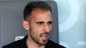 O treinador do Vitória de Guimarães, Gil Lameiras, durante o jogo da I Liga de futebol contra o Tondela, realizado no estádio D. Afonso Henriques, em Guimarães, 03 de abril de 2026. ESTELA SILVA/LUSA