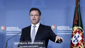 O ministro Adjunto e da Reforma do Estado, Gonçalo Matias, durante a conferência de imprensa após a reunião do Conselho de Ministros, no Campus XXI, em Lisboa, 16 de abril de 2026. CARLOS M. ALMEIDA/LUSA