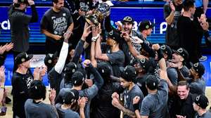epa13005910 The San Antonio Spurs celebrate after winning game 7 of the NBA West Conference Finals between Oklahoma City Thunder and San Antonio Spurs in Oklahoma City, Oklahoma, USA, 30 May 2026.  EPA/GERALD LEONG SHUTTERSTOCK OUT
