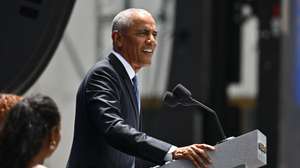 epa13047961 Former U.S. President Barack Obama speaks at the opening ceremony of the Obama Presidential Center in Chicago, Illinois, USA, 18 June 2026. The 19-acre campus includes a museum, a branch of the Chicago Public Library, an athletic center, a cafe, a restaurant, a sledding hill and public park space.  EPA/VICTOR HILITSKI