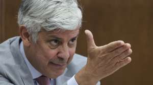 O ex-governador do Banco de Portugal, Mário Centeno, intervém durante a Comissão de Orçamento, Finanças e Administração Pública, no âmbito requerimento apresentado pelo grupo parlamentar do CDS-PP sobre a aquisição da nova sede do Banco de Portugal, na Assembleia da República, em Lisboa, 09 de julho de 2026. MANUEL DE ALMEIDA/LUSA