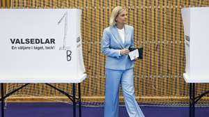 epa13236146 Swedish Social Democratic Party leader Magdalena Andersson votes at a polling station in Nacka, Sweden, 13 September 2026. Sweden's general election takes place on 13 September 2026, with voters electing members of the Riksdag as well as representatives in regional and municipal elections.  EPA/Stefan Jerrevang  SWEDEN OUT