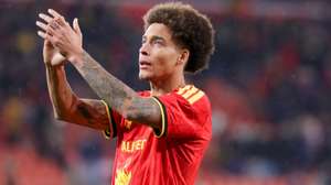 epa12534598 Axel Witsel of Belgium jubilates during the FIFA World Cup 26 qualification match between Belgium and Liechtenstein in Liege, Belgium 18 November 2025.  EPA/OLIVIER MATTHYS
