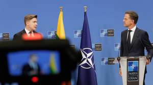 epa13270253 Lithuanian Prime Minister Mindaugas Sinkevicius (L) and NATO Secretary General Mark Rutte speak during a press conference at NATO headquarters in Brussels, Belgium, 29 September 2026.  EPA/OLIVIER MATTHYS