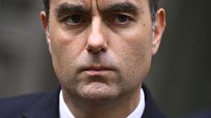 epa13315270 France's Prime Minister Sebastien Lecornu leaves an interministerial crisis meeting at the Ministry of the Interior, in Paris, France, 19 October 2026. The government convened the meeting following nationwide protests over the weekend, which resulted in violence, public property damage, and more than 2,000 arrests, according to the Interior Ministry.  EPA/JULIEN DE ROSA / POOL  MAXPPP OUT