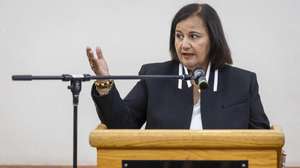 epa13309708 Head of the Venezuelan opposition delegation representing the 2015 National Assembly, Dinorah Figuera, speaks during a meeting with representatives of the health sector to present proposals and demands of the 2015 National Assembly and the opposition delegation participating in the dialogue process in Caracas, Venezuela, 16 October 2026.  EPA/Miguel Gutierrez