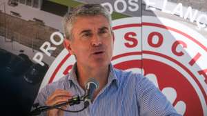 O Secretário-Geral do Partido Socialista, José Luís Carneiro, participa na rentrée do Partido Socialista (PS) de Torres Vedras, realizada no Parque Verde do Choupal, em Torres Vedras,, 20 de setembro de 2026. CARLOS BARROSO/LUSA